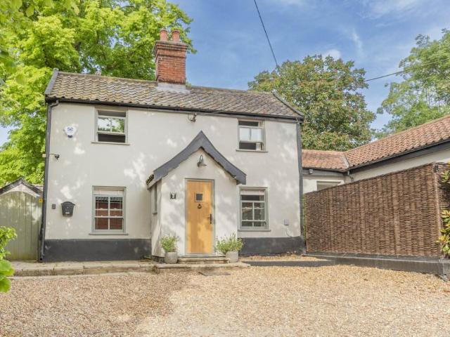 House for sale in Redenhall with Harleston, Burgh St Peter