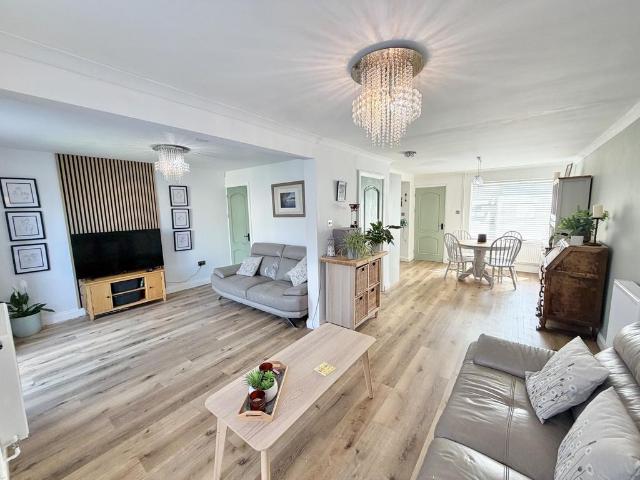 House for sale in Dunvant, Wales