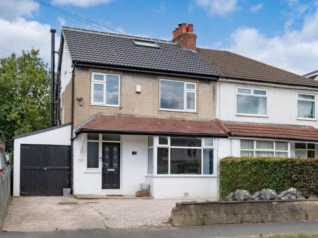 House for sale in Horsforth Vale, Farsley
