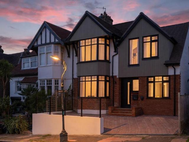 House for sale in Withdean, Brighton