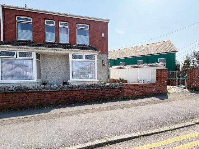 House for sale in Briton Ferry