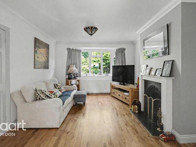 House for sale in Selsdon, Greater London