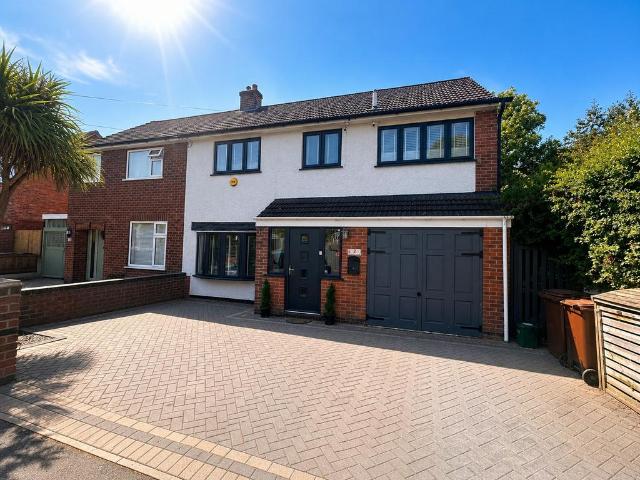 House for sale in Caldermill, East Midlands