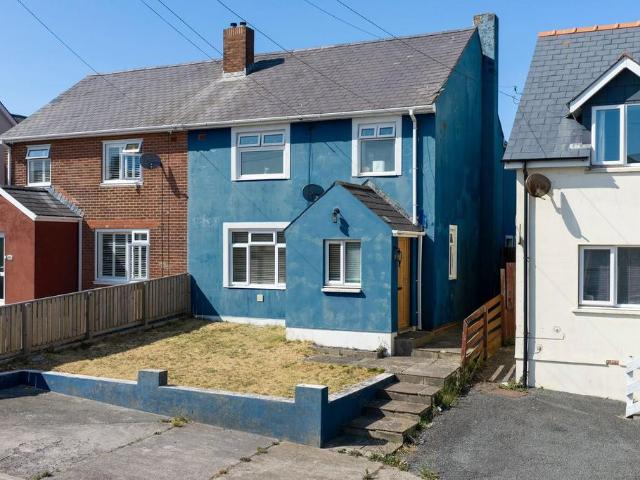 House for sale in Pembroke Dock, Wales