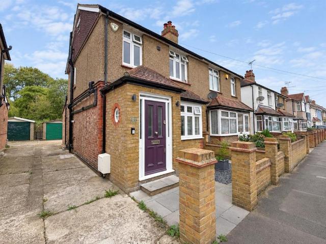 House for sale in London Borough of Hounslow, Feltham