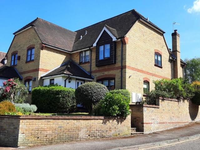 House for sale in Roydon, Epping