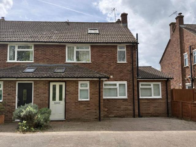House for sale in Kings Hill, Colliers End