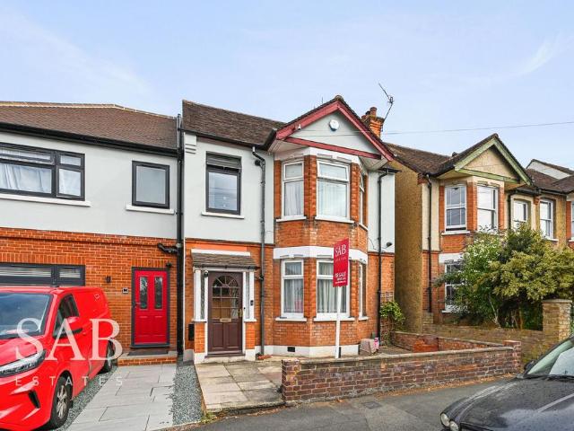 House for sale in Watford Heath, North Watford