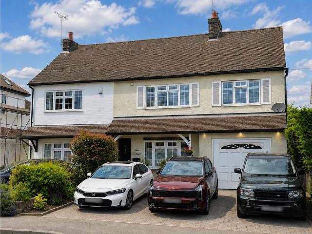 House for sale in Pouchen End, Hertfordshire
