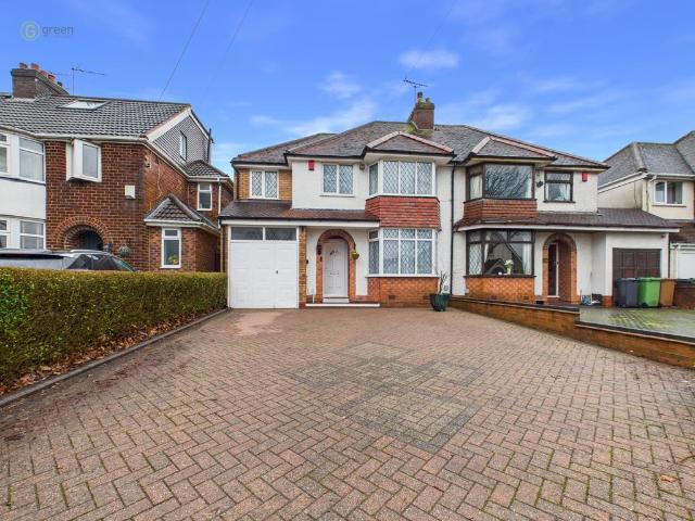 House for sale in Streetly, West Midlands