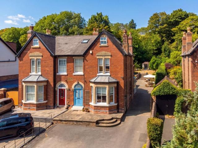 House for sale in Alverton, East Midlands