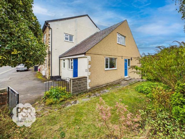 House for sale in Charlesworth, East Midlands