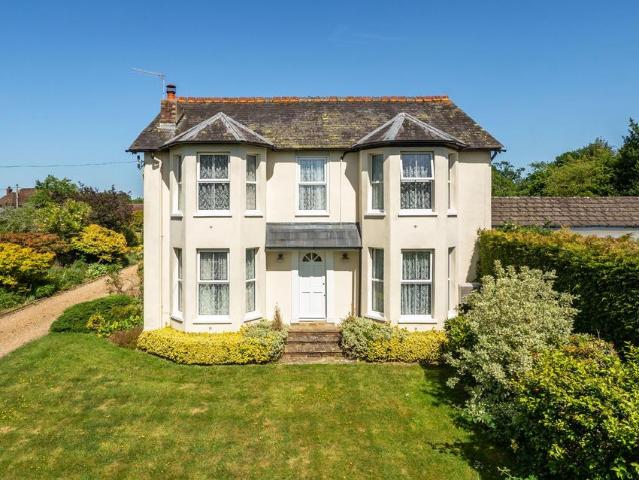 House for sale in Hillview, Surrey