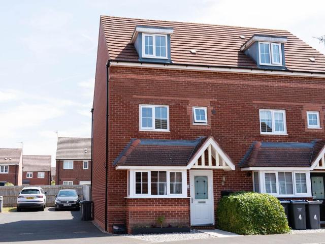 House for sale in Stanford On Avon, Leicestershire