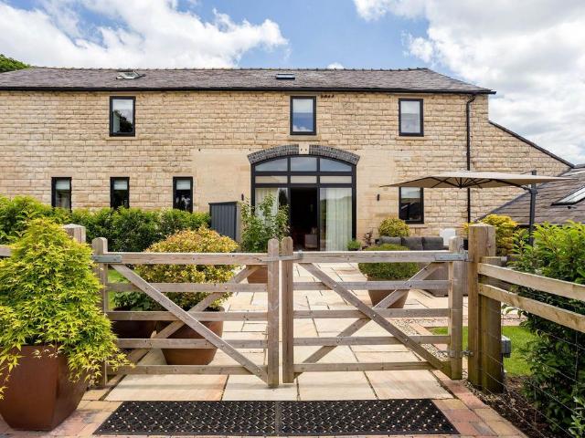 House for sale in Fossebridge, Gloucestershire