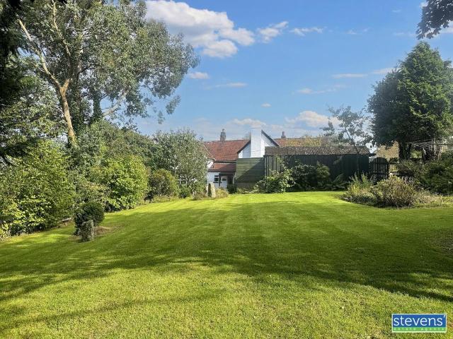 House for sale in Weir Quay, Devon