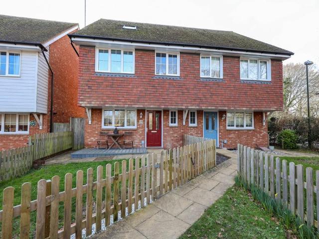 House for sale in Perryfields, West Sussex