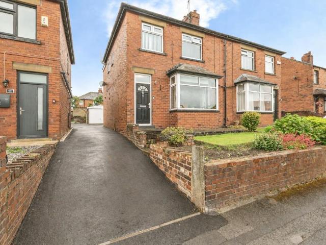 House for sale in Hanging Heaton, Dewsbury