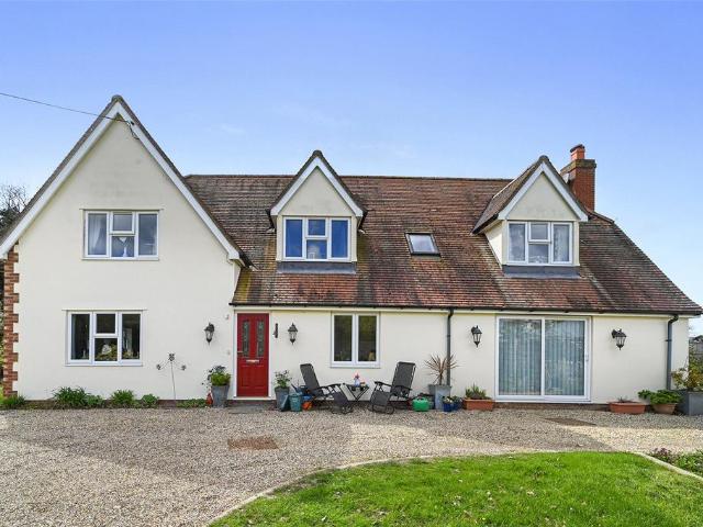 House for sale in Lawford, Dale Hill