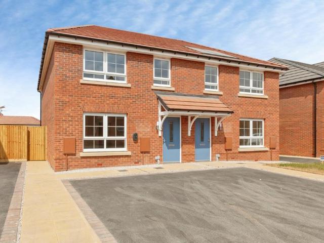House for sale in Elmfield, Leicestershire