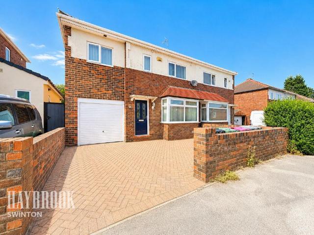 House for sale in Swinton, South Yorkshire