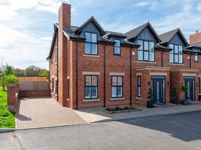 House for sale in Appleton, Warrington