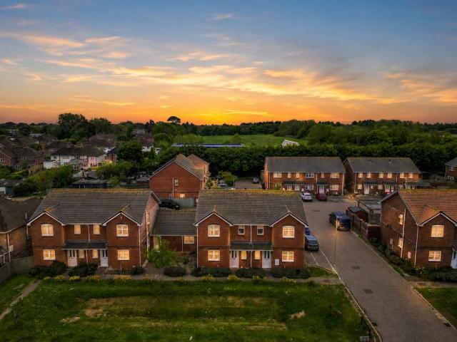 House for sale in Old Milton, Ashurst Bridge