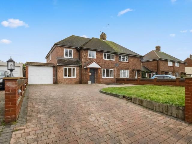 House for sale in Upper Ifield, Gravesham