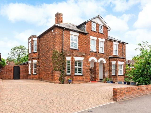 House for sale in Old Town, Shephall