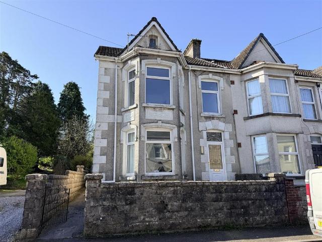 House for sale in Cwmamman, Garnant