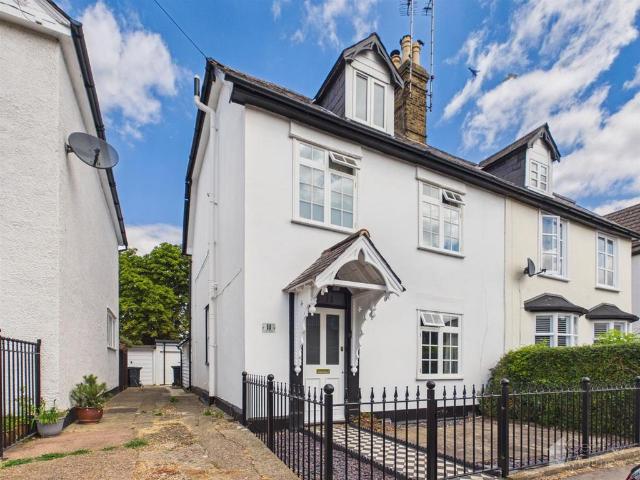 House for sale in Old Harlow, Harlow