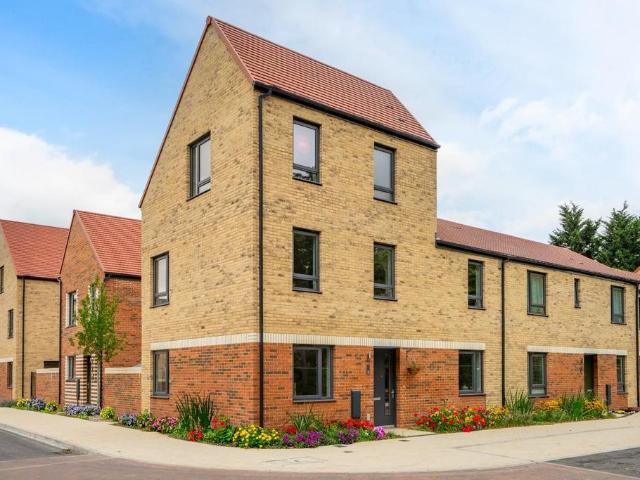 House for sale in Bell Farm, High Field