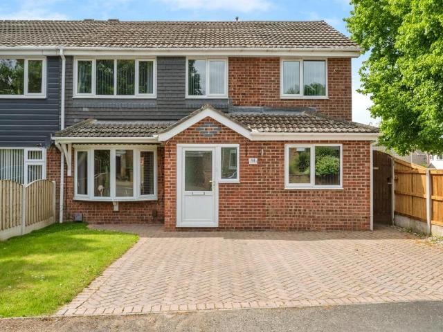 House for sale in Rossington, South Yorkshire