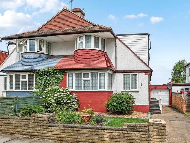 House for sale in Greater London