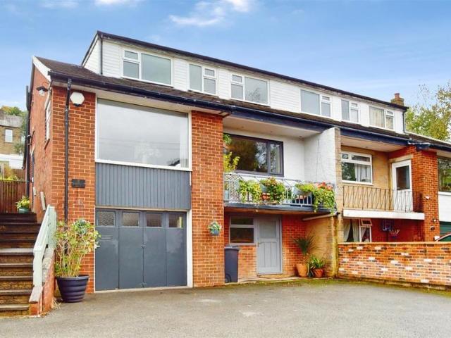 House for sale in Shaw Hill, Calderdale