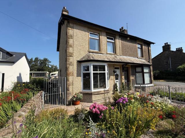 House for sale in Caton, Bare
