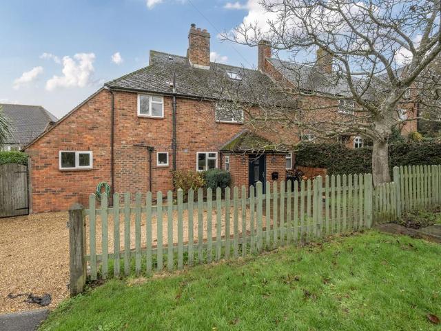 House for sale in Heathlands, East Sussex