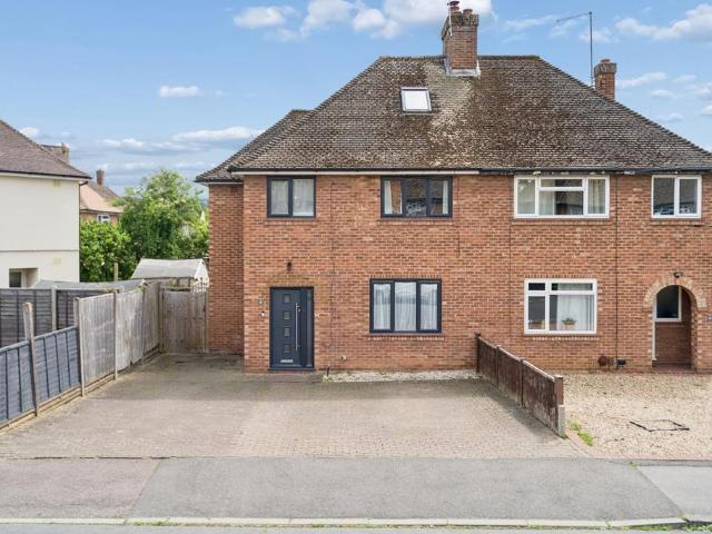 House for sale in Lunnon, Buckinghamshire