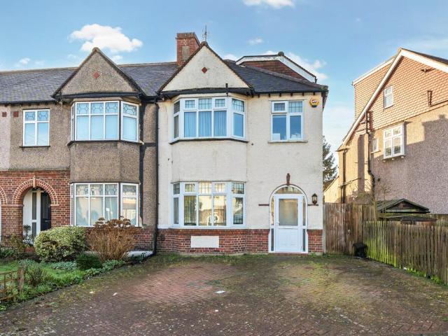 House for sale in West Wickham, Greater London