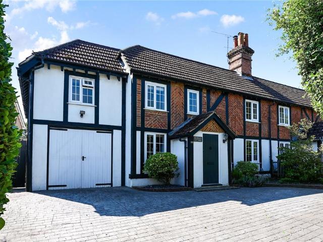 House for sale in Hart, Hampshire