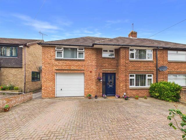 House for sale in Pamington, Gloucestershire