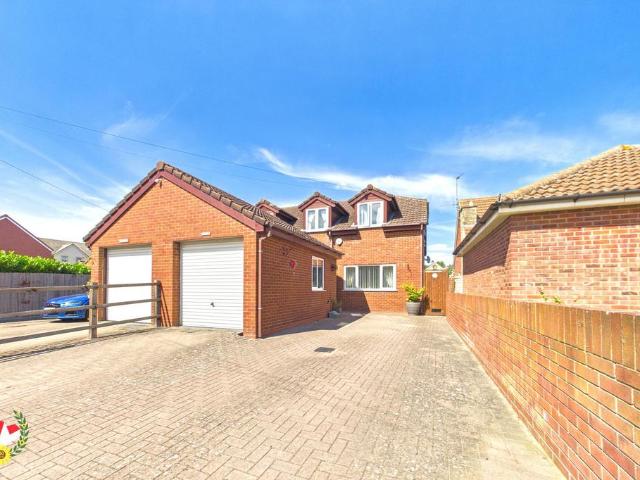 House for sale in Gloucester, Gloucestershire