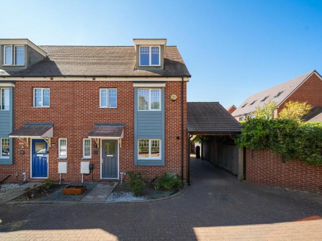 House for sale in Castle Hill, Monks Orchard