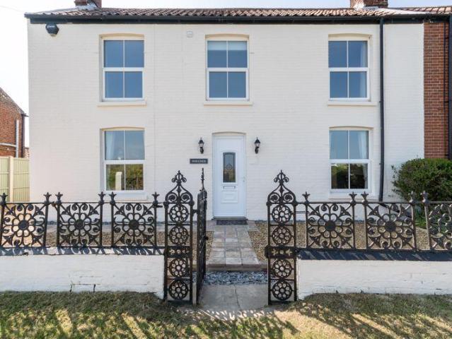 House for sale in Comers, Norfolk