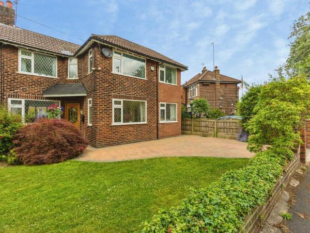 House for sale in Georgia, Greater Manchester