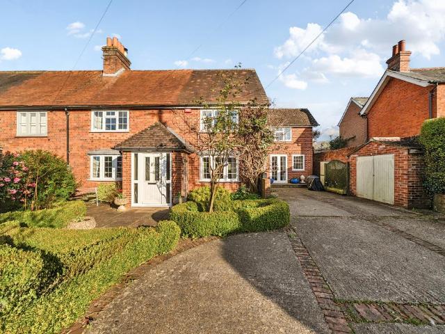 House for sale in Shaw, West Berkshire