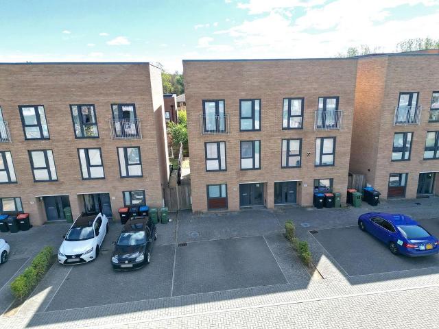 House for sale in Central Milton Keynes, Milton Keynes
