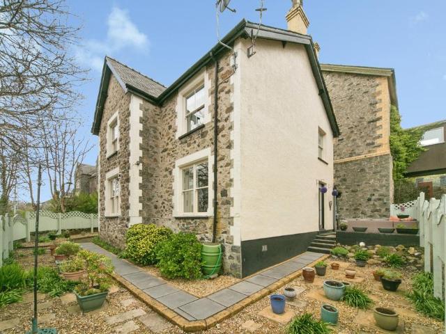 House for sale in Llanfairfechan, Wales