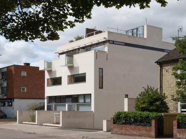 House for sale in St Albans, Five Acres