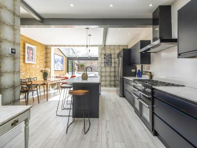 House for sale in High Brooms, Tunbridge Wells